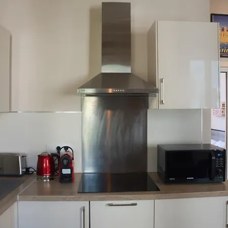 Apartment Charming 2-room In The Heart Of Antibes
